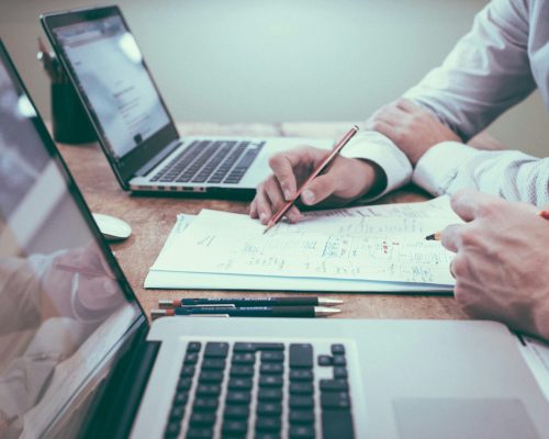 scott-graham-5fNmWej4tAA-unsplash (1)